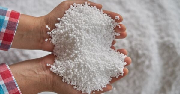 Üre Gübresi (Granül-Kolay Atılabilir) 1 Kg
